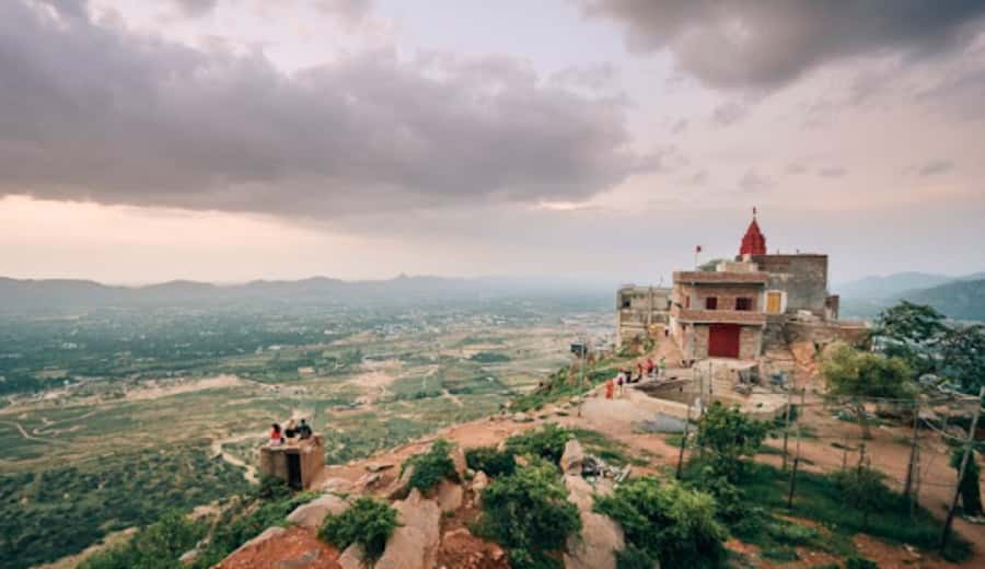 Jaipur: Ajmer & Pushkar Day Trip with Lunch & Camel ride - The two-hour drive from Jaipur to Ajmer