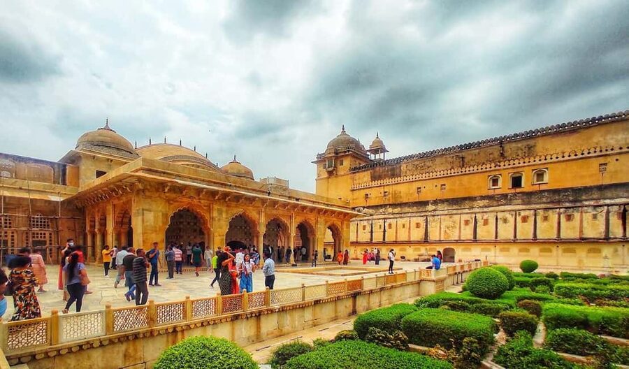 Jaipur: Amber Fort Guided Tour and Entry Ticket - The Diwan-i-Aam and public royal life