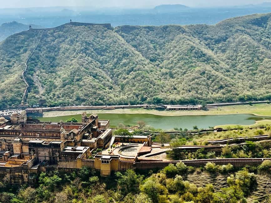 Jaipur: Amber Fort Guided Tour and Entry Ticket - The Sheesh Mahal and its mirror-filled interior