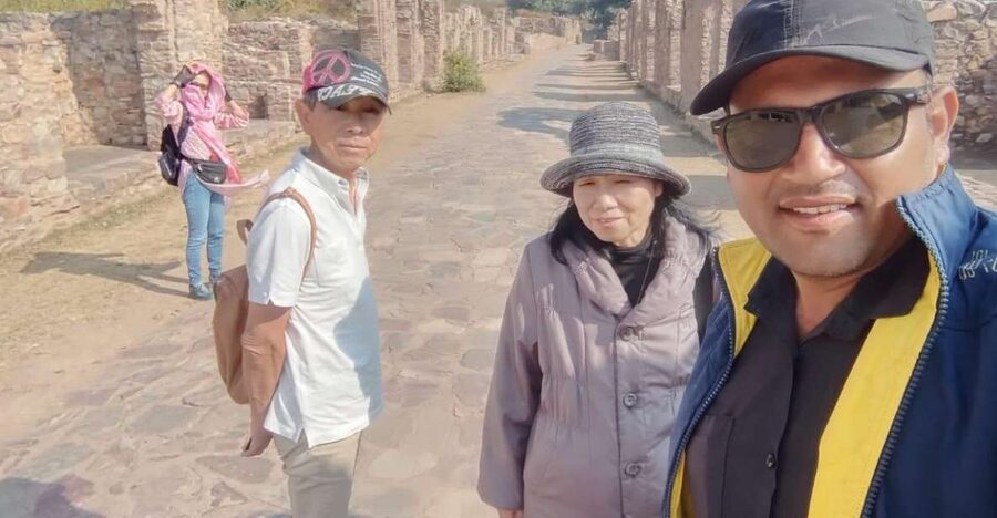 Jaipur: Chand Baori & Bhangarh Fort tour - All Inclusive - The ghost stories and the daylight rule