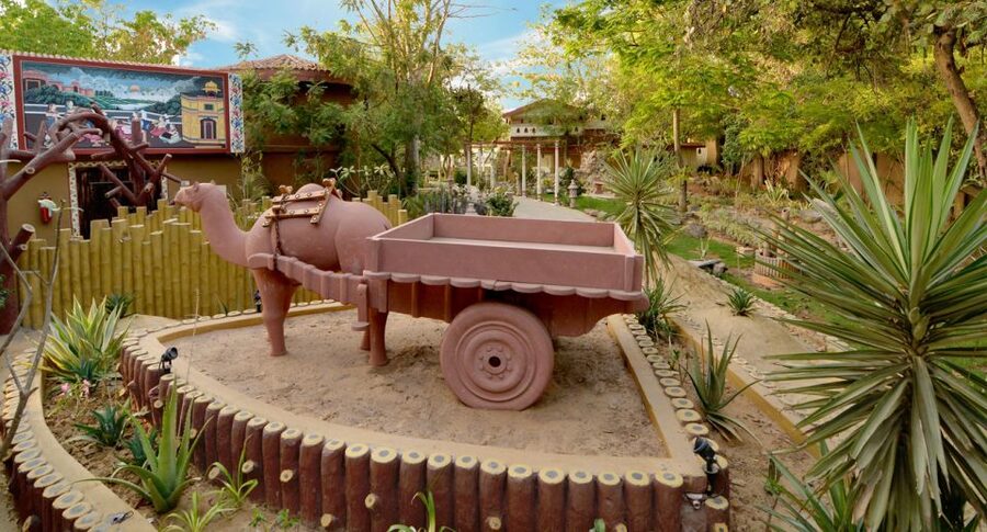Jaipur: Chokhi Dhani Local Village Experience - Choosing the buffet dinner
