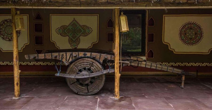 Jaipur: Chokhi Dhani with Private Transportation and Dinner - The one-hour ride from Jaipur