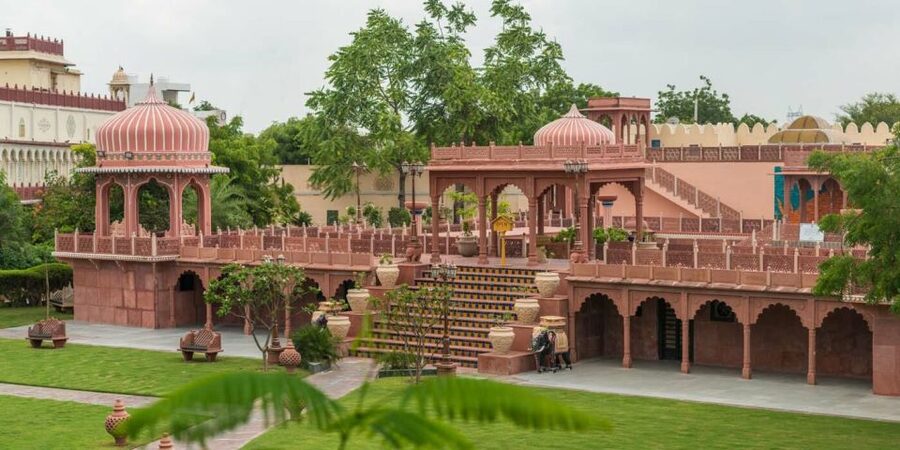 Jaipur: Chokhi Dhani with Private Transportation and Dinner - FAQ