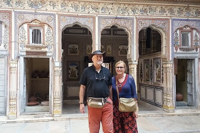 Jaipur City Full Day Visit and Sightseeing Private Tour - Why a private car makes sense in Jaipur