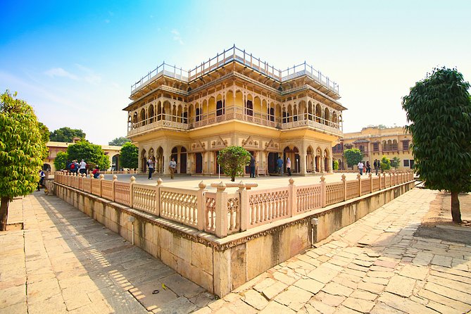 Jaipur City Palace, Hawa Mahal & Jantar Mantar Private Tour - The Guide and the Value of a Half-Day Tour