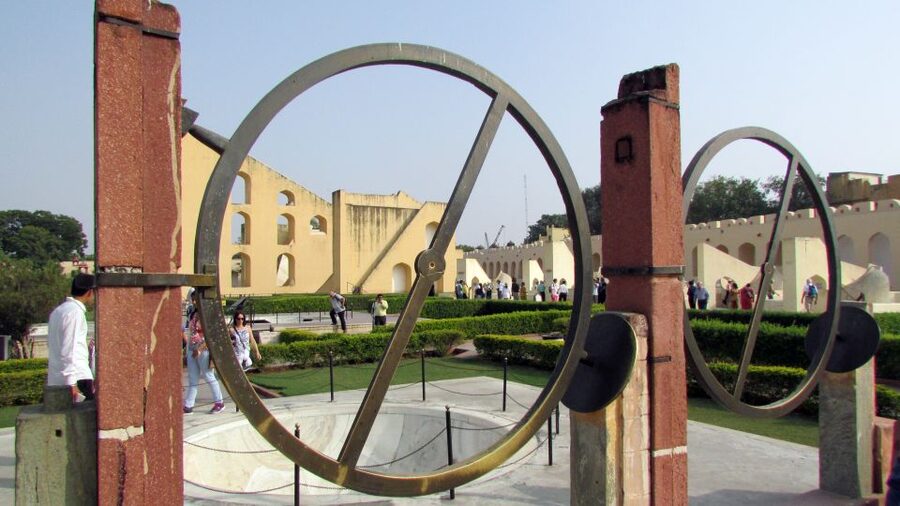 Jaipur: City Sightseeing Private Full-Day Guided Tour - Amber Fort, where the day begins with Jaipur’s grandest view