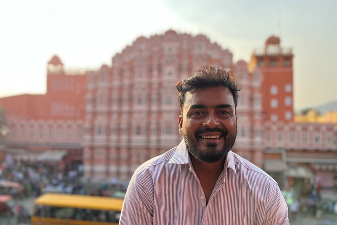 Jaipur City Tour by Private Car With English Speaking Driver - An hour for Jaipur’s markets and local shopping