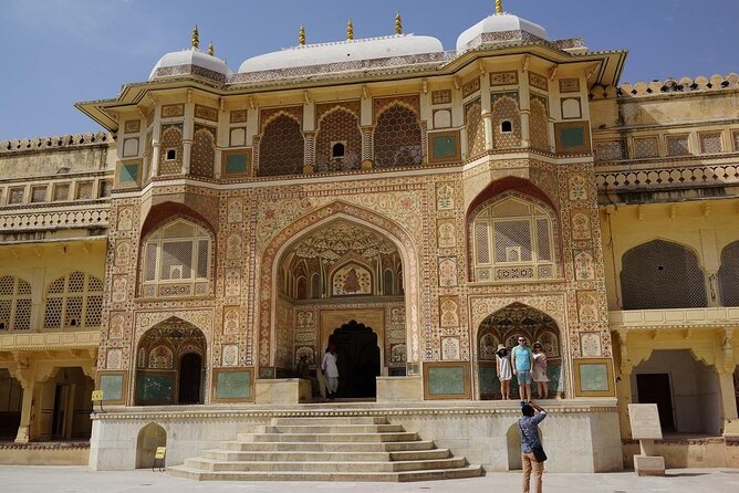 Jaipur City Tour by Private Car With English Speaking Driver - Jal Mahal, a quick lakefront photo stop