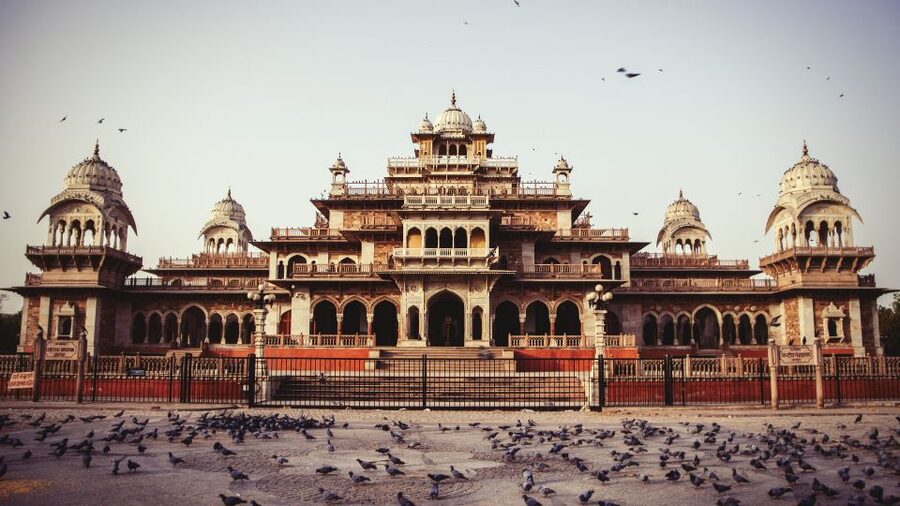 Jaipur City Tour: City Palace, Jantar, Hawa & Jal Mahal - The car, guide, and flexible pickup