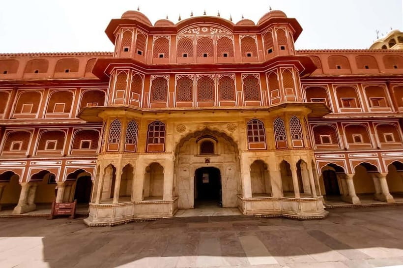 Jaipur City Tour Elephant Ride with Guide - Starting the day in a private Jaipur car