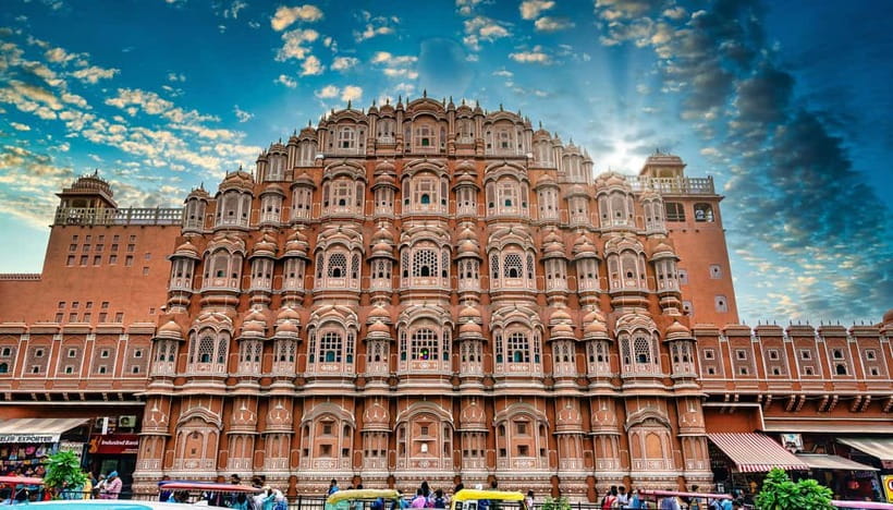 Jaipur: City Tour Full-Day Sightseeing with Guide - Hawa Mahal and Jaipur’s old-city face