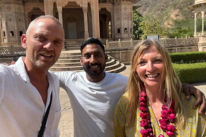 Jaipur City Tour with Traditional Flower Market Visit - City Palace and Jantar Mantar