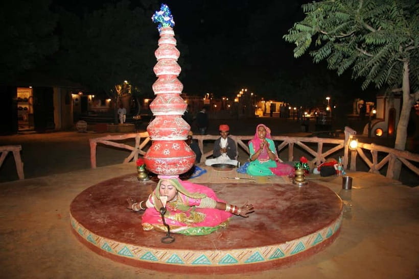 Jaipur: Cultural Evening Tour & Dinner at Chokhi Dhani - Why Chokhi Dhani works as an evening in Jaipur