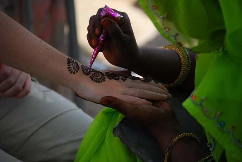 Jaipur: Cultural Tour with Artisan Craft Experiences - Block printing with a short design lesson