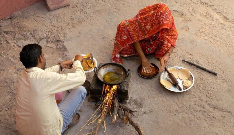 Jaipur: Cultural Tour with Artisan Craft Experiences - Tuk-tuk pickup and the ride beyond central Jaipur