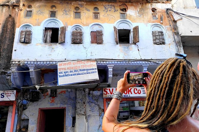 "Jaipur Cultural Walk: Explore life behind the pink walls" - Chhoti Chaupar and a proper masala chai break