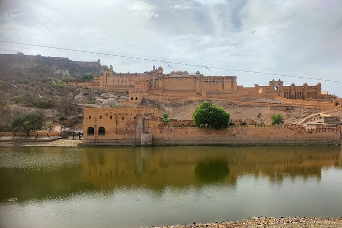 Jaipur Evening City Tour In Open Jeep - Jal Mahal, Jaipur’s palace in the lake