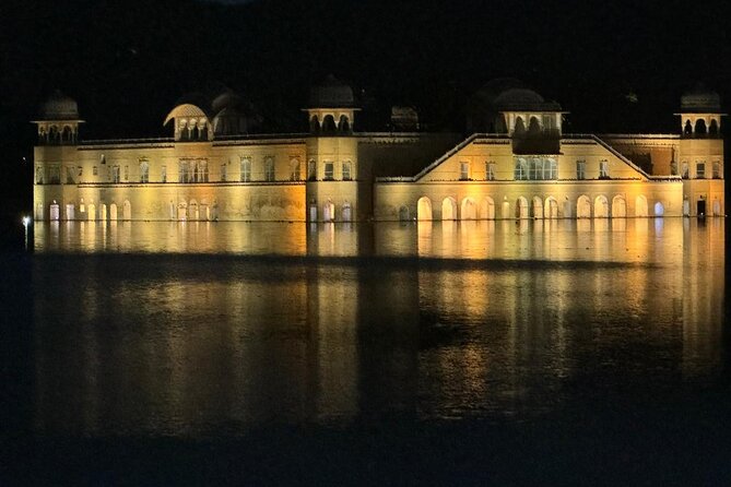 Jaipur Evening City Tour In Open Jeep - Amber Fort and the light and sound show