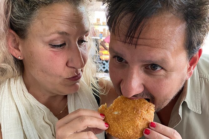 Jaipur Evening Food & market Tour: Savor the Test of the Jaipur - Rawat Misthan Bhandar and Jaipur’s snack tradition