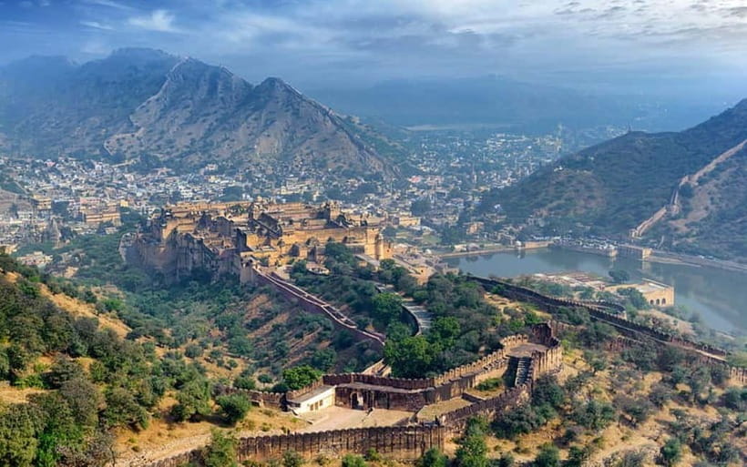 Jaipur: Full Day City sightseeing with Car, Guide & Lunch - A six-hour day that needs careful handling
