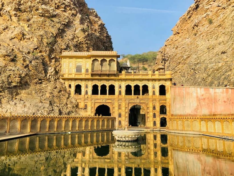 Jaipur: Full-Day City Tour with Car, Guide & Skip-the-Line - Jal Mahal is a quick stop with a strong view