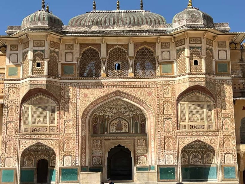 Jaipur: Full-Day City Tour with Car, Guide & Skip-the-Line - City Palace shows that royalty is still part of Jaipur