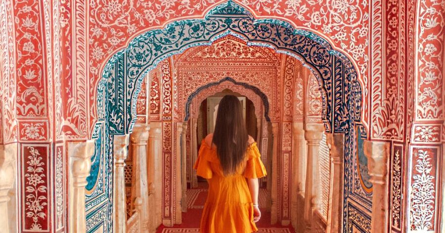 Jaipur: Full-Day Private City Tour by Car with Guide - Lunch, shopping, and optional extras