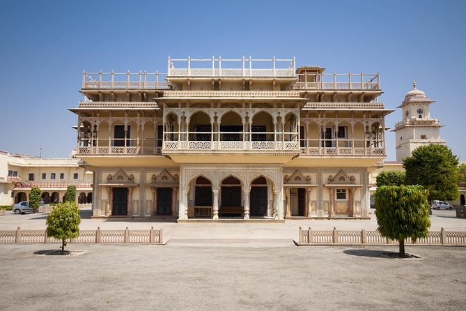 Jaipur Full-Day Private Tour By Car, Guide & Skip-the-Line Entry - Key points to know before booking