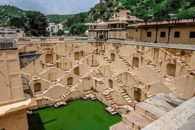 Jaipur Full-Day Private Tour Including Sunset at Nahargarh Fort - Why this Jaipur day works