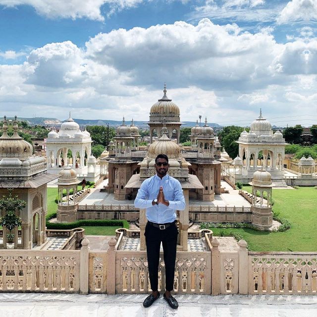 Jaipur: Full-Day Sightseeing Tour with Guide and Lunch - The craft stop adds local color, with a shopping warning
