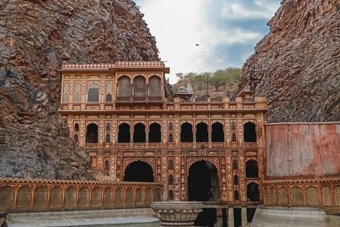 Jaipur Full Day Tour By Car And Guide With Hotel Pickup - Hawa Mahal and the Logic of the Palace of Winds