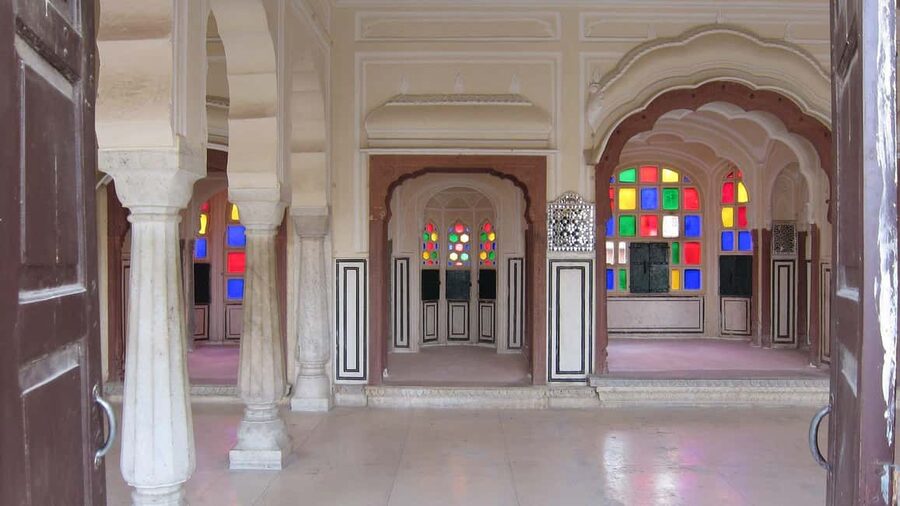 Jaipur: Full or Half-Day City Sightseeing Guided Tour - Lunch and the cost of eating on the road