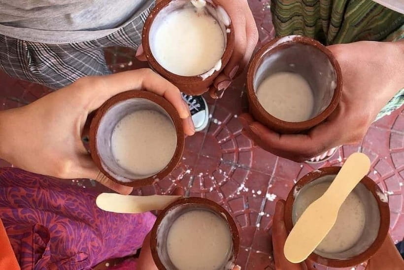 Jaipur: Guided History Walking Tour with Food Tasting - Badi Chaupar and the taste of Jaipur