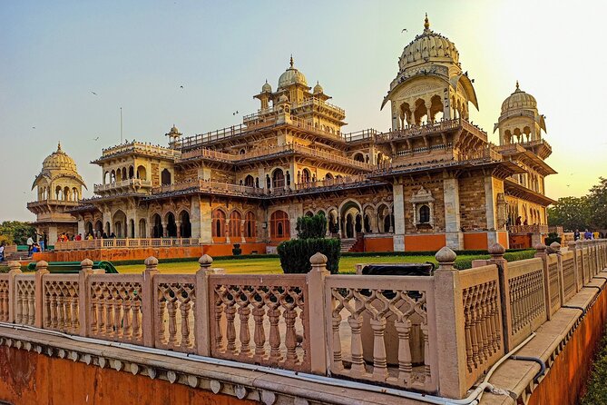 Jaipur Guided Tour with Monkey Temple - Hawa Mahal is more than a pink facade