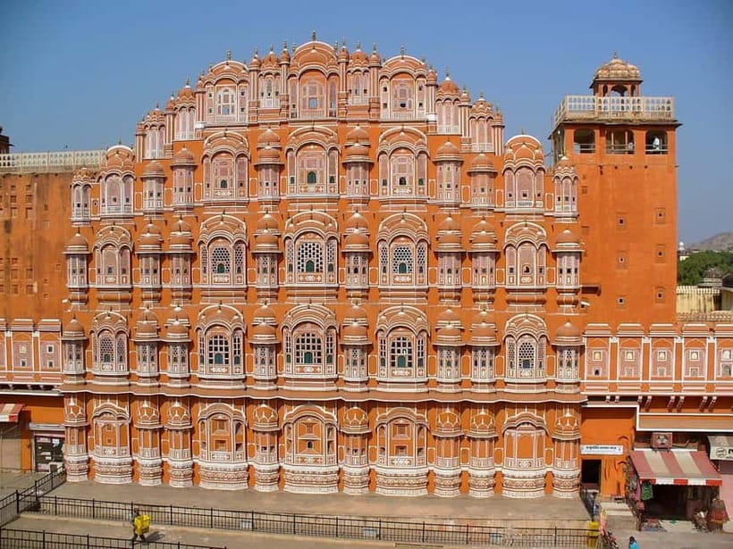 Jaipur Half-Day City Tour By E-Rickshaw with Female Driver - Why a women-driven rickshaw changes the Jaipur experience