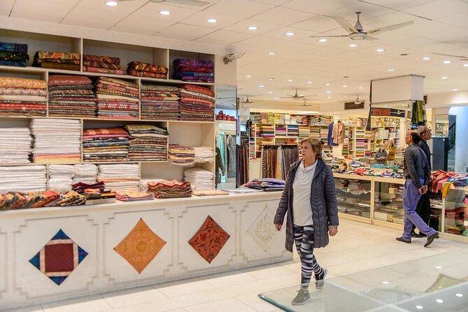 Jaipur Half-Day Shopping Tour with Hand Block Printing Class - Ramgarh Mode: begin where Jaipur makes things