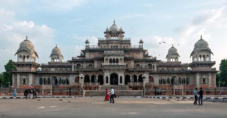 Jaipur: Half-Day Sightseeing Tour of the Heritage Pink City - The City Palace’s royal courtyards