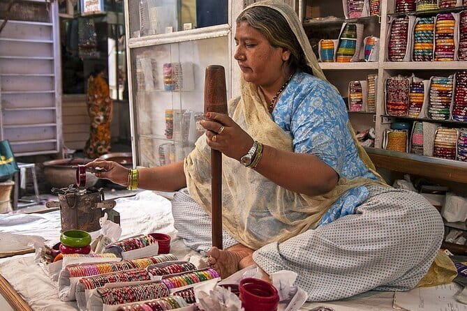 Jaipur Heritage and Old Market Shopping Tour - Tripolia Bazaar and the royal quarter