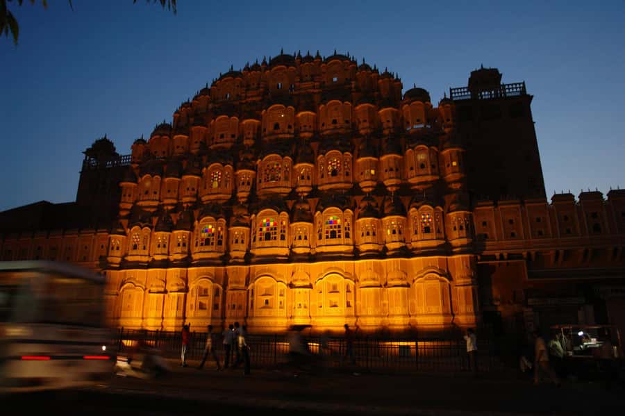 Jaipur: Heritage Evening Tour with Monkey Temple Sunset - Flower market and the everyday side of Jaipur