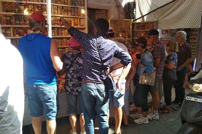 Jaipur Heritage Walk - Artisans | Bazaars | Culinary | Temples (Awarded) - Key points at a glance