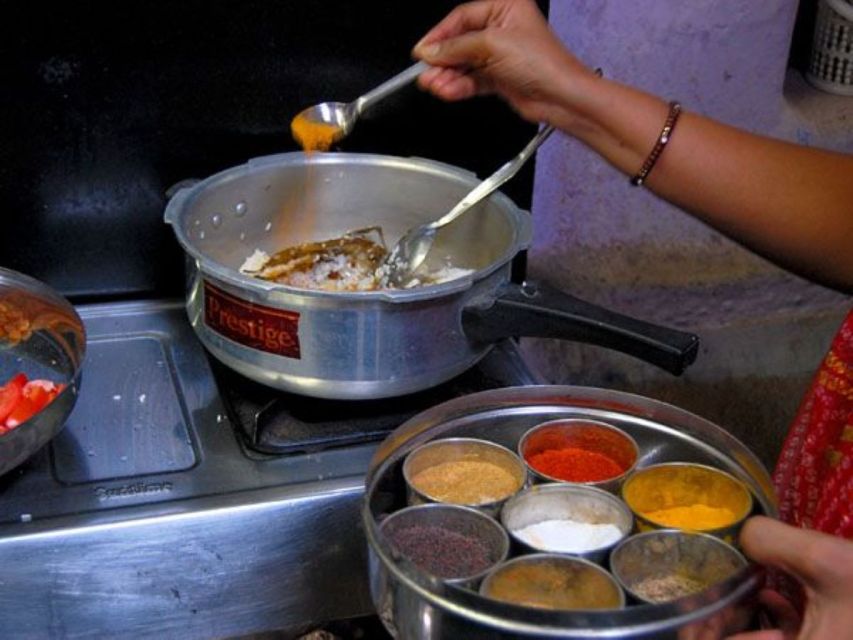 Jaipur Home Cooking Experience with Authentic Lunch/Dinner - Who should book this Jaipur food experience?