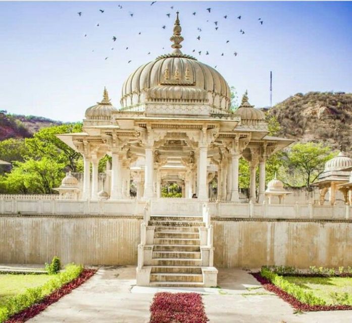 Jaipur: Instagram Tour of The Top Photography Spots - Patrika Gate and Jawahar Circle Park