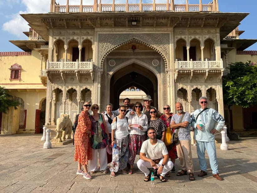 Jaipur: Jaipur & Amber Fort Full or Half-Day Guided Tour - What the private car adds to the day