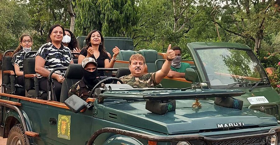 Jaipur: Jhalana Leopard Safari Tour - The shared 4x4 ride into the reserve