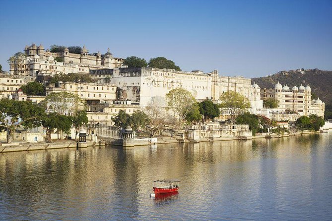 Jaipur Jodhpur Udaipur in 06 Days - Guides, vehicle, and group size