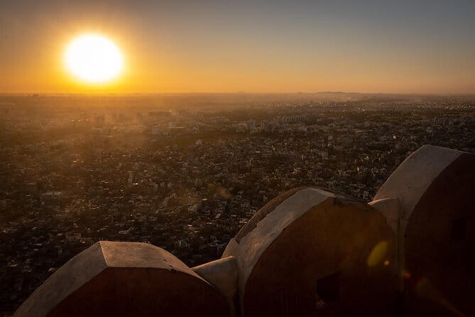 Jaipur Nahargarh Sunset and Night Lights Tour - Walking through the Pink City for 45 minutes