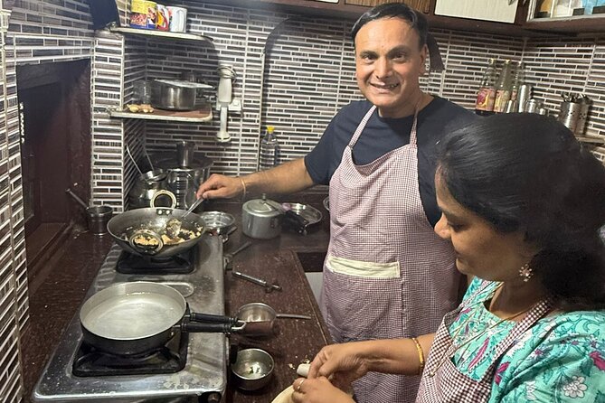Jaipur Pink City Cooking Class - The personal welcome changes the tone