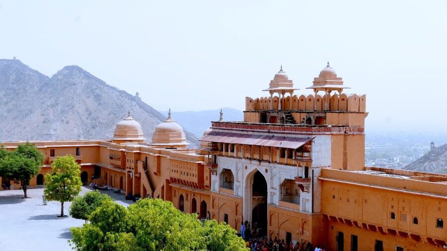 Jaipur: Private Full Day City Sightseeing Tour with Guide - Jal Mahal from the lakeside