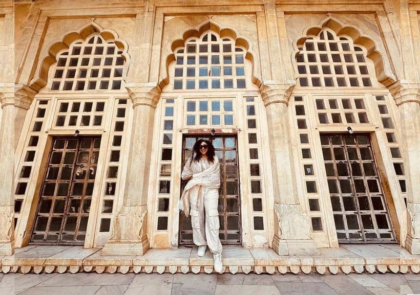 Jaipur: Private Full-Day City Tour By Tuk-Tuk with Pick-Up - Two hours inside City Palace