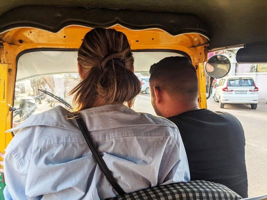 Jaipur: Private Full-Day City Tour By Tuk-Tuk with Pick-Up - Shopping after the monuments